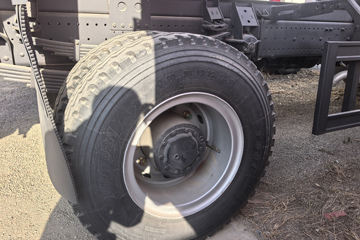 �������ó� ���ϰ� ����G500 4.3L���� 220���� 4X2 ��ʿ��10�� 4.2���Ű���ж��ͼƬ