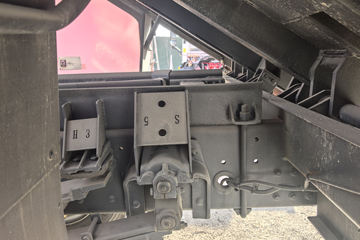 �������ó� ���ϰ� ����G500 4.3L���� 220���� 4X2 ��ʿ��10�� 4.2���Ű���ж��ͼƬ