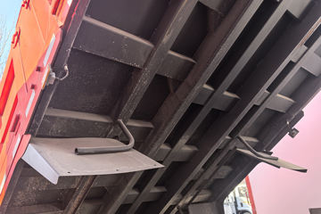 �������ó� ���ϰ� ����G500 4.3L���� 220���� 4X2 ��ʿ��10�� 4.2���Ű���ж��ͼƬ