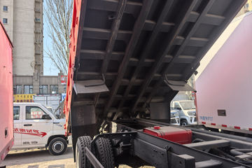 �������ó� ���ϰ� ����G500 4.3L���� 220���� 4X2 ��ʿ��10�� 4.2���Ű���ж��ͼƬ