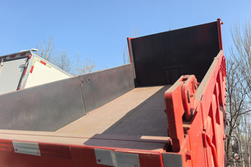 �������ó� ���ϰ� ����G500 4.3L���� 220���� 4X2 ��ʿ��10�� 4.2���Ű���ж��ͼƬ