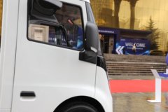 陕汽智云坤势 4.15米单排换电式纯电动厢式轻卡 宁德时代81.12kWh