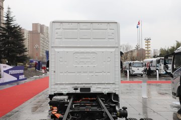 ������������ 4.15�׵��Ż���ʽ���綯��ʽ�Ῠ ����ʱ��81.12kWhͼƬ