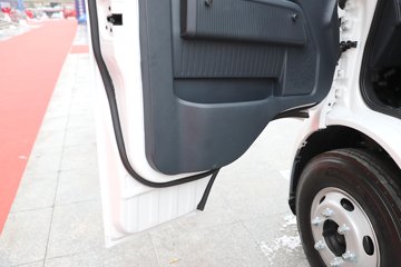 ������������ 4.15�׵��Ż���ʽ���綯��ʽ�Ῠ ����ʱ��81.12kWhͼƬ