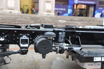 ������������ 4.15�׵��Ż���ʽ���綯��ʽ�Ῠ ����ʱ��81.12kWhͼƬ