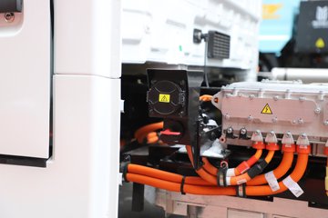������������ 4.15�׵��Ż���ʽ���綯��ʽ�Ῠ ����ʱ��81.12kWhͼƬ