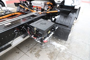 �������ó� ����S300 ���а� 4.2�׵��Ŵ��綯��ʽ�Ῠ 120.27kWhͼƬ