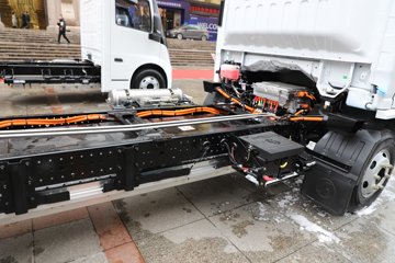 �������ó� ����S300 ���а� 4.2�׵��Ŵ��綯��ʽ�Ῠ 120.27kWhͼƬ