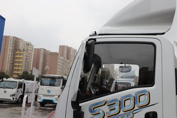 �������ó�����S300 Express 4.2�׵��Ŵ��綯��ʽ�Ῠ ����ʱ��140.41kWhͼƬ