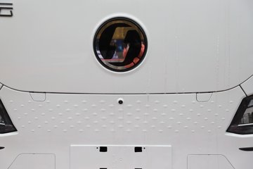 �������ó�����S300 Express 4.2�׵��Ŵ��綯��ʽ�Ῠ ����ʱ��140.41kWhͼƬ