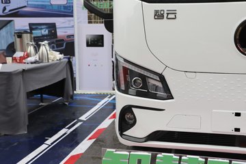 �������ó�����S300 Express 4.2�׵��Ŵ��綯��ʽ�Ῠ ����ʱ��140.41kWhͼƬ