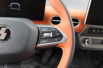 �������ó�����S300 Express 4.2�׵��Ŵ��綯��ʽ�Ῠ ����ʱ��140.41kWhͼƬ