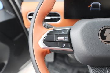 �������ó�����S300 Express 4.2�׵��Ŵ��綯��ʽ�Ῠ ����ʱ��140.41kWhͼƬ