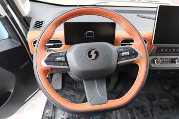 �������ó�����S300 Express 4.2�׵��Ŵ��綯��ʽ�Ῠ ����ʱ��140.41kWhͼƬ
