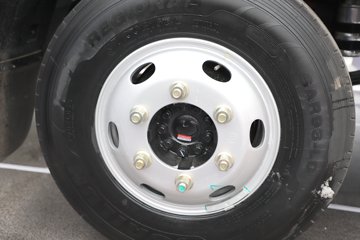 �������ó�����S300 Express 4.2�׵��Ŵ��綯��ʽ�Ῠ ����ʱ��140.41kWhͼƬ