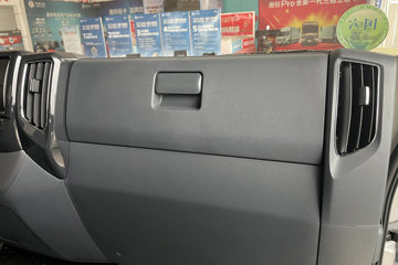 �������ATV���� 2.5L���� 180���� ��ʿ��8�� 4.17�׵��������ῨͼƬ