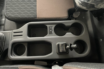 �������ATV���� 2.5L���� 180���� ��ʿ��8�� 4.17�׵��������ῨͼƬ