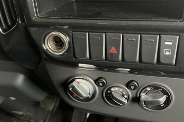 �������ATV���� 2.5L���� 180���� ��ʿ��8�� 4.17�׵��������ῨͼƬ