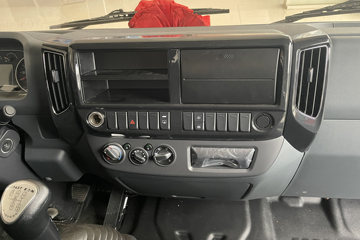 �������ATV���� 2.5L���� 180���� ��ʿ��8�� 4.17�׵��������ῨͼƬ