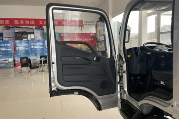 �������ATV���� 2.5L���� 180���� ��ʿ��8�� 4.17�׵��������ῨͼƬ