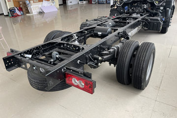 �������ATV���� 2.5L���� 180���� ��ʿ��8�� 4.17�׵��������ῨͼƬ