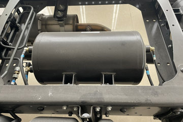 �������ATV���� 2.5L���� 180���� ��ʿ��8�� 4.17�׵��������ῨͼƬ