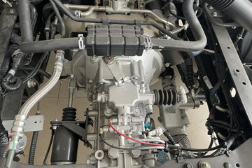 �������ATV���� 2.5L���� 180���� ��ʿ��8�� 4.17�׵��������ῨͼƬ