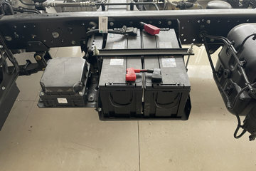 �������ATV���� 2.5L���� 180���� ��ʿ��8�� 4.17�׵��������ῨͼƬ