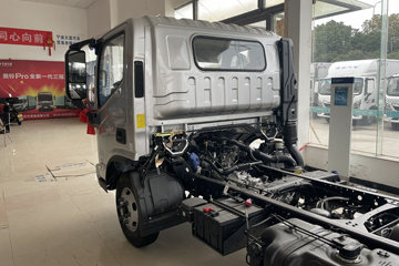 �������ATV���� 2.5L���� 180���� ��ʿ��8�� 4.17�׵��������ῨͼƬ