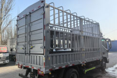 福田欧马可S1 畅盈版 2.7L LNG 190马力 法士特8档  4.17米单排仓栅式轻卡