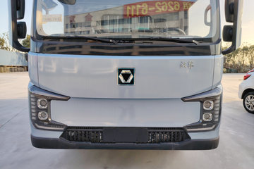 �칤�Ῠ ���� ��ɲ �߶� 4.4�׵��Ŵ��綯��դʽ�Ῠ ����ʱ��140.41kWhͼƬ