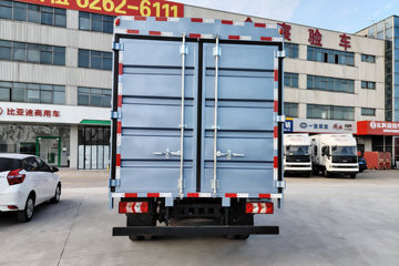 �칤�Ῠ ���� ��ɲ �߶� 4.4�׵��Ŵ��綯��դʽ�Ῠ ����ʱ��140.41kWhͼƬ