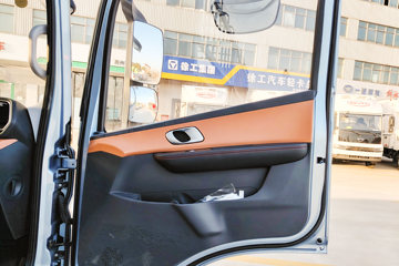 �칤�Ῠ ���� ��ɲ �߶� 4.4�׵��Ŵ��綯��դʽ�Ῠ ����ʱ��140.41kWhͼƬ