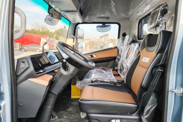 �칤�Ῠ ���� ��ɲ �߶� 4.4�׵��Ŵ��綯��դʽ�Ῠ ����ʱ��140.41kWhͼƬ