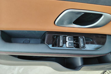 �칤�Ῠ ���� ��ɲ �߶� 4.4�׵��Ŵ��綯��դʽ�Ῠ ����ʱ��140.41kWhͼƬ