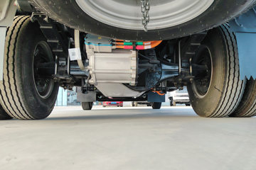 �칤�Ῠ ���� ��ɲ �߶� 4.4�׵��Ŵ��綯��դʽ�Ῠ ����ʱ��140.41kWhͼƬ