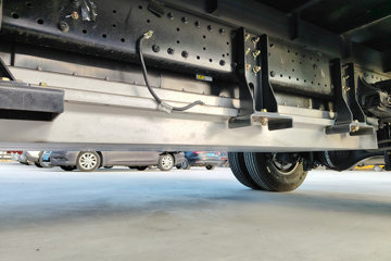 �칤�Ῠ ���� ��ɲ �߶� 4.4�׵��Ŵ��綯��դʽ�Ῠ ����ʱ��140.41kWhͼƬ