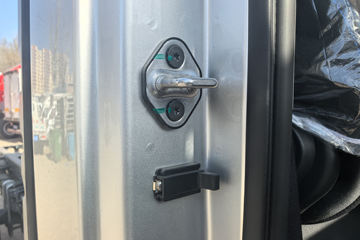 ����ŷ����S1 ��ӯ�� 2.5L���� 185���� ��ʿ��8�� 4.14�׵�����ʽ�ῨͼƬ