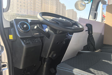 ����ŷ����S1 ��ӯ�� 2.5L���� 185���� ��ʿ��8�� 4.14�׵�����ʽ�ῨͼƬ