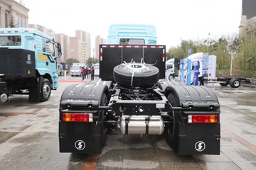 帝江Re&nbsp;电动牵引车外观图片