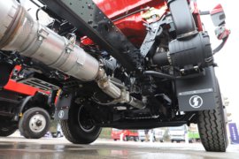 德龙G200&nbsp;载货车底盘                                                图片