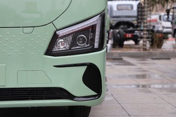 �������ó�����S300 4X2 ���綯���ϳ� ����ʱ��100.07kWhͼƬ
