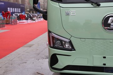�������ó�����S300 4X2 ���綯���ϳ� ����ʱ��100.07kWhͼƬ
