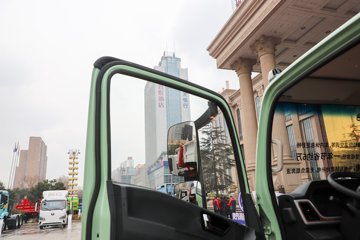�������ó�����S300 4X2 ���綯���ϳ� ����ʱ��100.07kWhͼƬ
