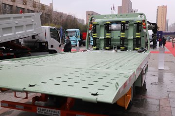 �������ó�����S300 4X2 ���綯���ϳ� ����ʱ��100.07kWhͼƬ