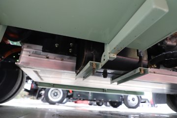 �������ó�����S300 4X2 ���綯���ϳ� ����ʱ��100.07kWhͼƬ