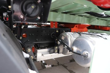 �������ó�����S300 4X2 ���綯���ϳ� ����ʱ��100.07kWhͼƬ