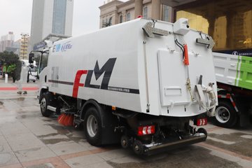 智云S300&nbsp;扫路车外观图片