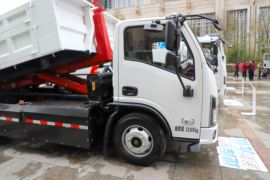 智云S100&nbsp;电动垃圾车外观图片