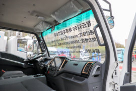 智云S100&nbsp;电动垃圾车驾驶室图片